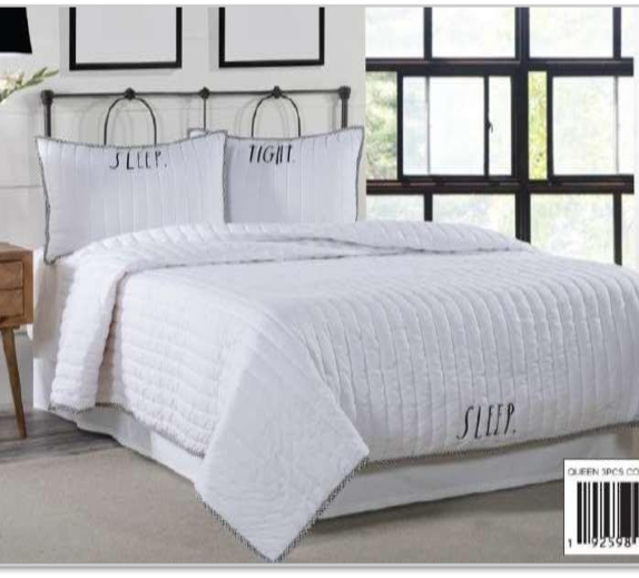 EMBROIDERED QUIL SET